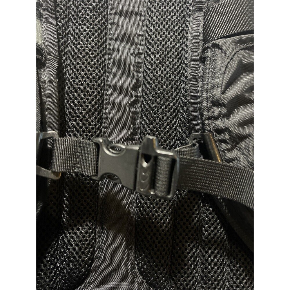 The North Face Surge II Black Padded Laptop Daypack Back Pack Multi Pockets - Picture 6 of 11